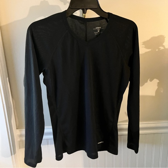 Patagonia Tops - Patagonia Black Capilene Performance Baselayer Long Sleeve - Small